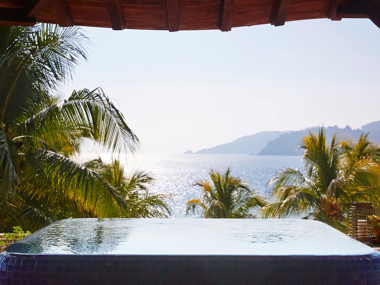 Thompson-Zihuatanejo-P024-Beach-Suite-Private-Plunge-Pool.4x3